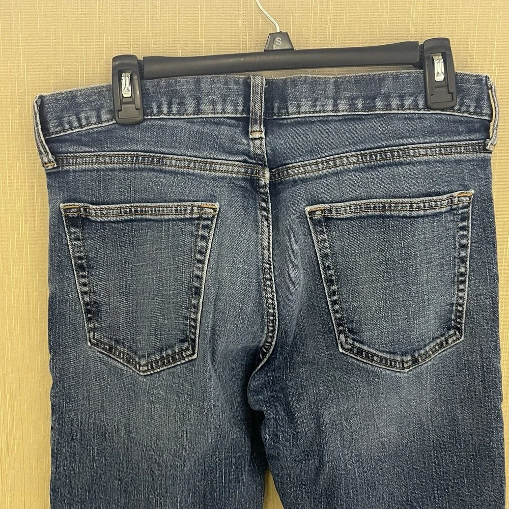 OLD NAVY Men's Distressed Blue Jeans Denim Straight Leg Size 32X32